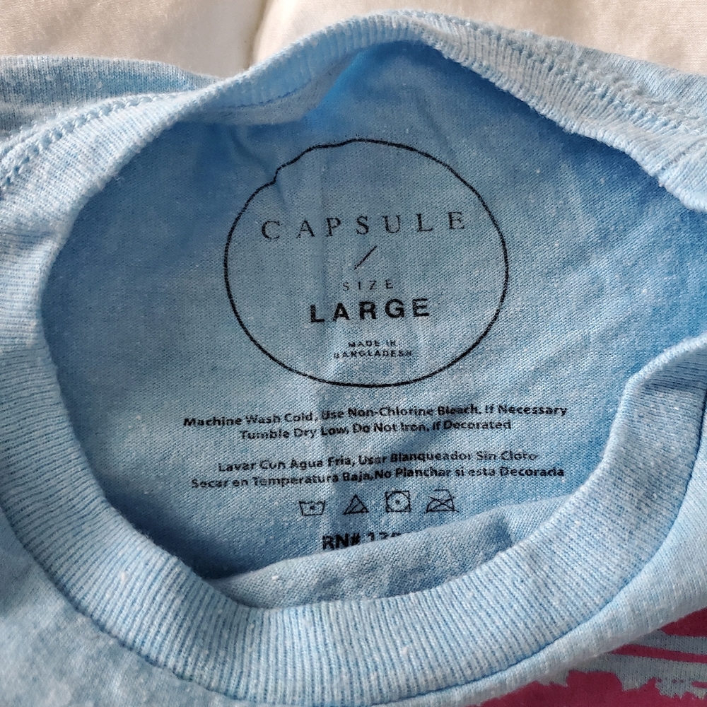 Capsule Stitchfix tshirt - Picture 2 of 2